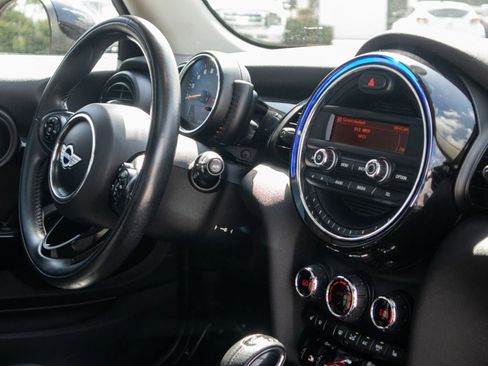 Used 2014 MINI Cooper 2-Door Hardtop FWD image 25