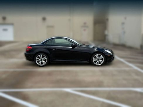 Used 2009 Mercedes-Benz SLK 350 image 10