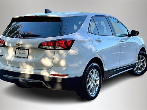 Certified 2022 Chevrolet Equinox LT image 6