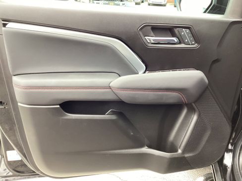 Used 2023 Chevrolet Colorado Z71 w/ Z71 Convenience Package 2 image 14