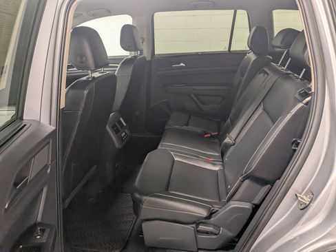 Used 2021 Volkswagen Atlas SE w/ Towing Package AWD/4WD image 24