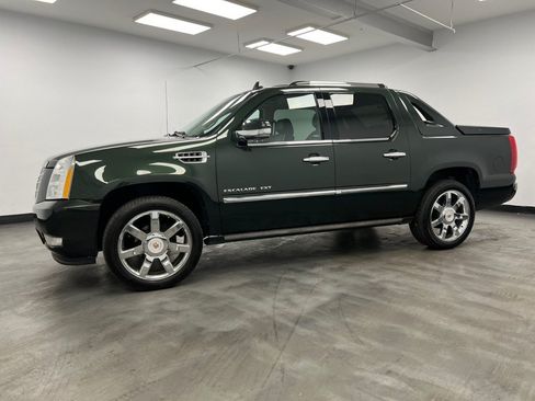 Used 2013 Cadillac Escalade EXT Premium AWD/4WD image 4