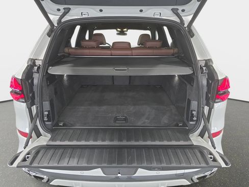 Certified 2026 BMW X5 M60i AWD/4WD image 10