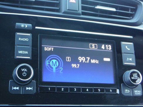 Used 2018 Honda CR-V LX image 19