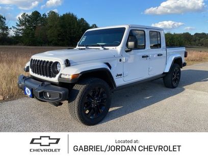 Used 2024 Jeep Gladiator Sport