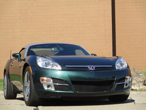 Used 2008 Saturn Sky w/ Premium Trim Package RWD image 37