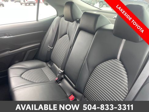 Used 2020 Toyota Camry SE FWD image 21
