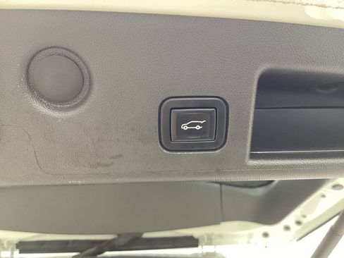 Used 2022 Chevrolet Equinox RS w/ Infotainment Package AWD/4WD image 26
