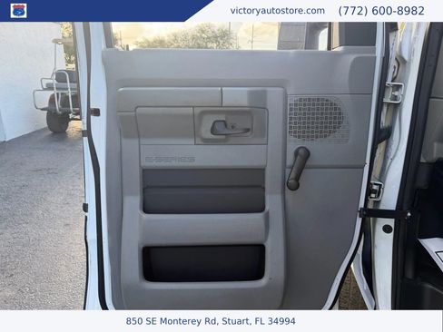 Used 2010 Ford E-150 and Econoline 150 RWD image 10