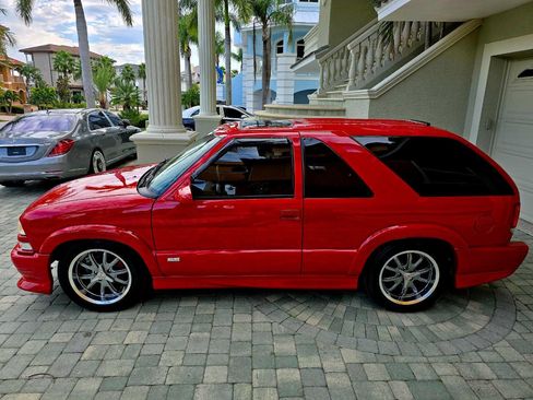 Used 2001 Chevrolet Blazer Xtreme w/ Preferred Equipment Group image 36