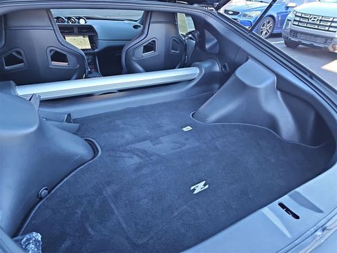Used 2024 Nissan Z NISMO w/ Floor Mat Package image 21