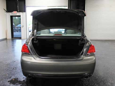 Used 2011 Toyota Avalon FWD image 29