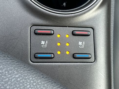 Used 2024 Toyota Camry XSE w/ Navigation Package image 30