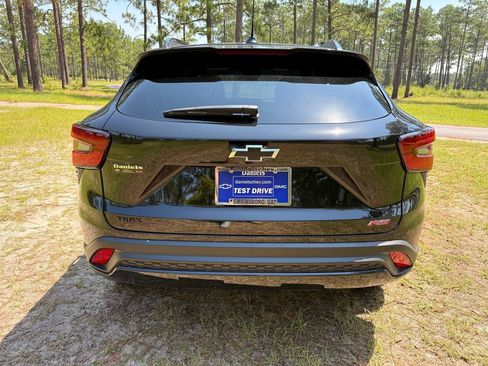 New 2026 Chevrolet Trax RS FWD image 4