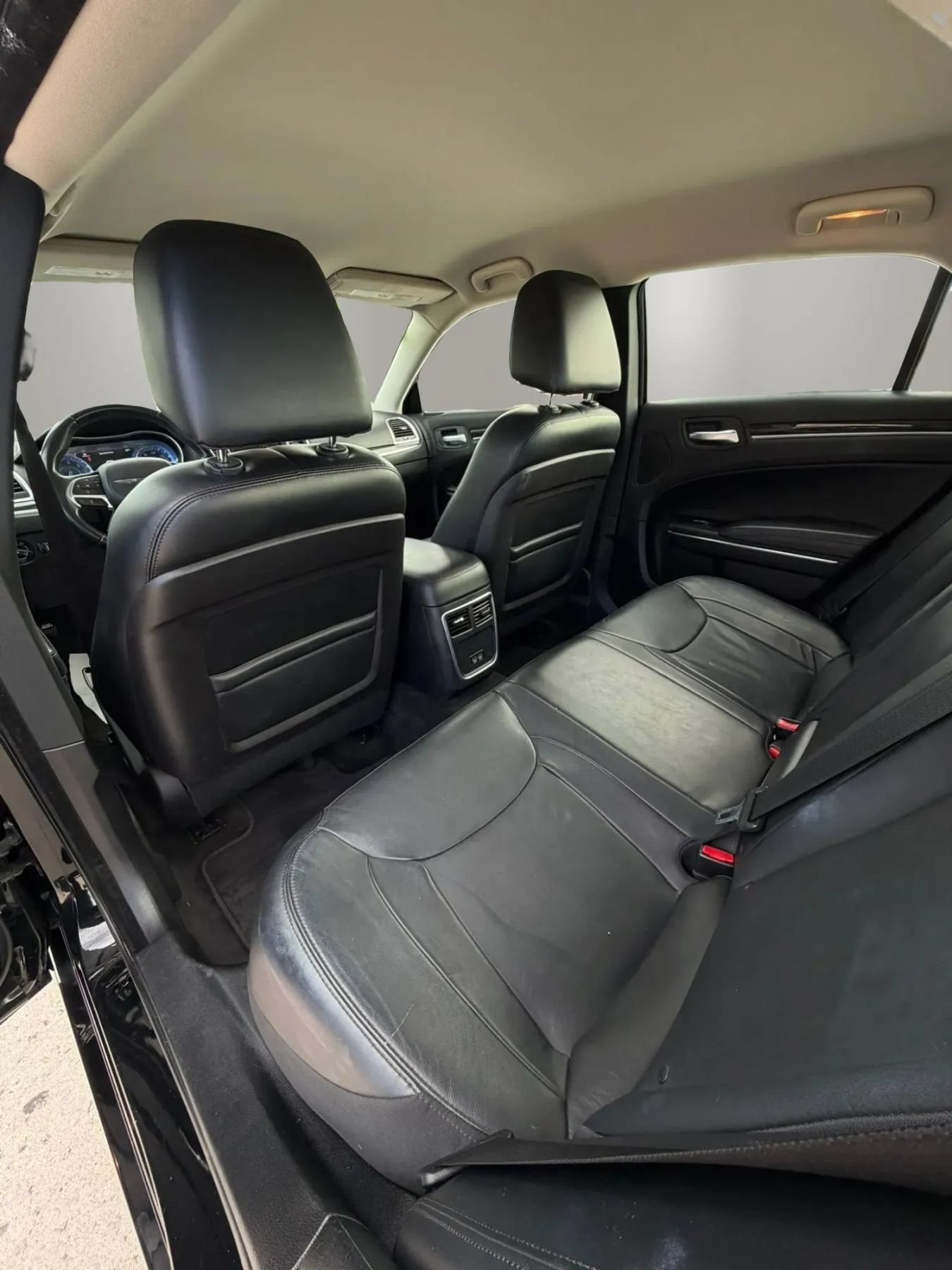 Used 2015 Chrysler 300 Limited w/ 300 Premium Group AWD/4WD image 15