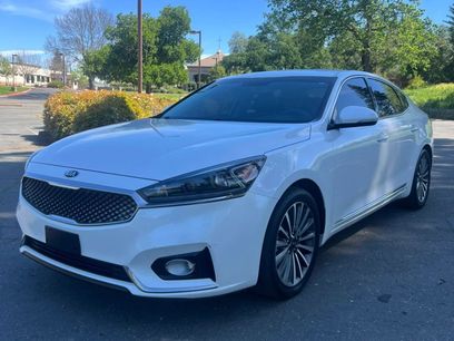 Used 2017 Kia Cadenza Premium