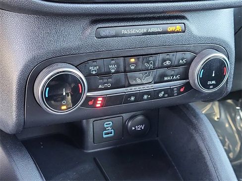 Used 2023 Ford Escape ST-Line image 15