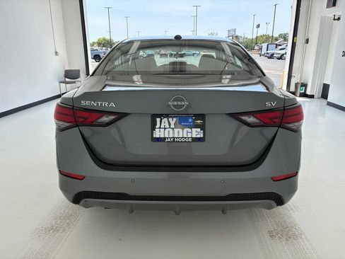 Used 2024 Nissan Sentra SV FWD image 18