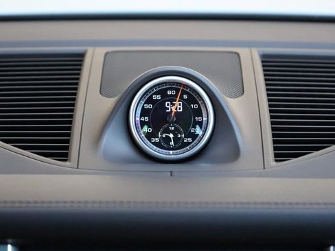 Used 2015 Porsche Macan Turbo image 33