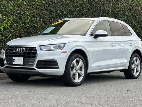 Used 2020 Audi Q5 2.0T Premium w/ Convenience Package image 8