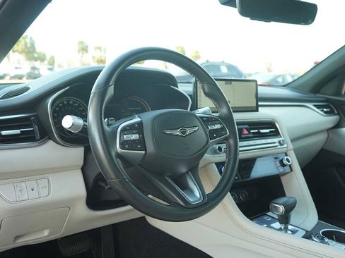 Used 2024 Genesis G70 2.5T image 2
