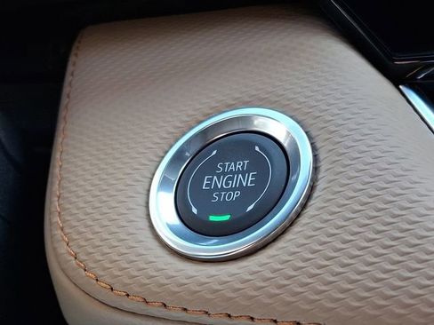 New 2026 GMC Acadia Denali w/ Super Cruise Package image 16