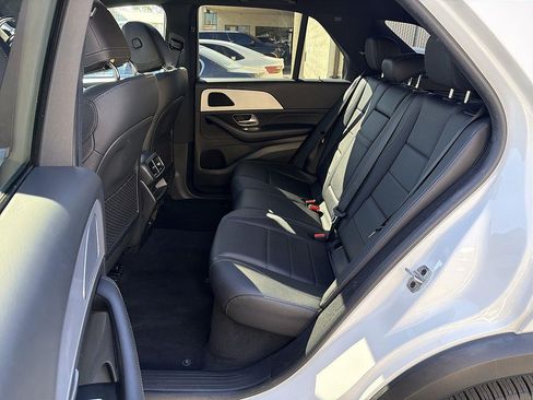 Used 2024 Mercedes-Benz GLE 450e 4MATIC image 25
