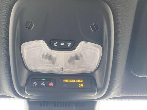 Used 2023 Chevrolet Colorado LT w/ LT Convenience Package II image 19