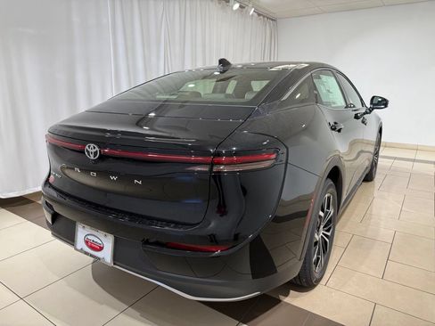 New 2026 Toyota Crown AWD/4WD image 5