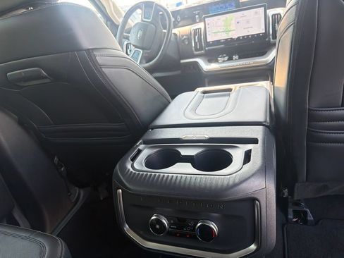 Used 2025 Ford Expedition Platinum AWD/4WD image 49