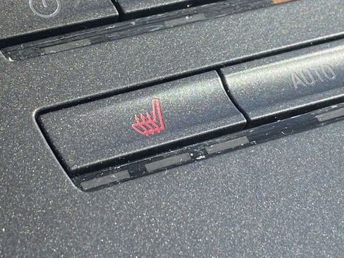Used 2020 Lincoln Nautilus FWD w/ Equipment Group 101A image 31