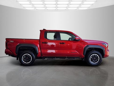 Used 2024 Toyota Tacoma TRD Off-Road AWD/4WD image 3