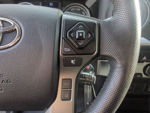 Used 2022 Toyota Tacoma SR5 w/ Technology Package AWD/4WD image 19
