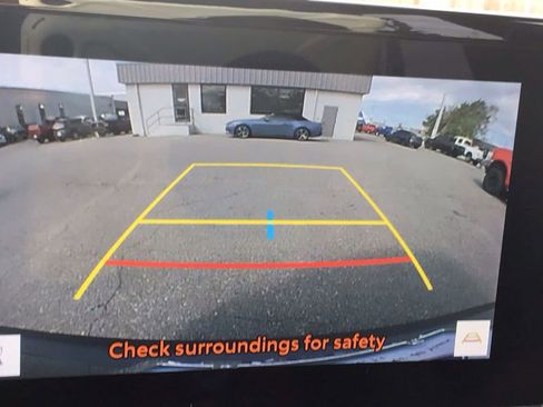 Used 2023 Toyota Corolla Cross XSE w/ Convenience Package image 23