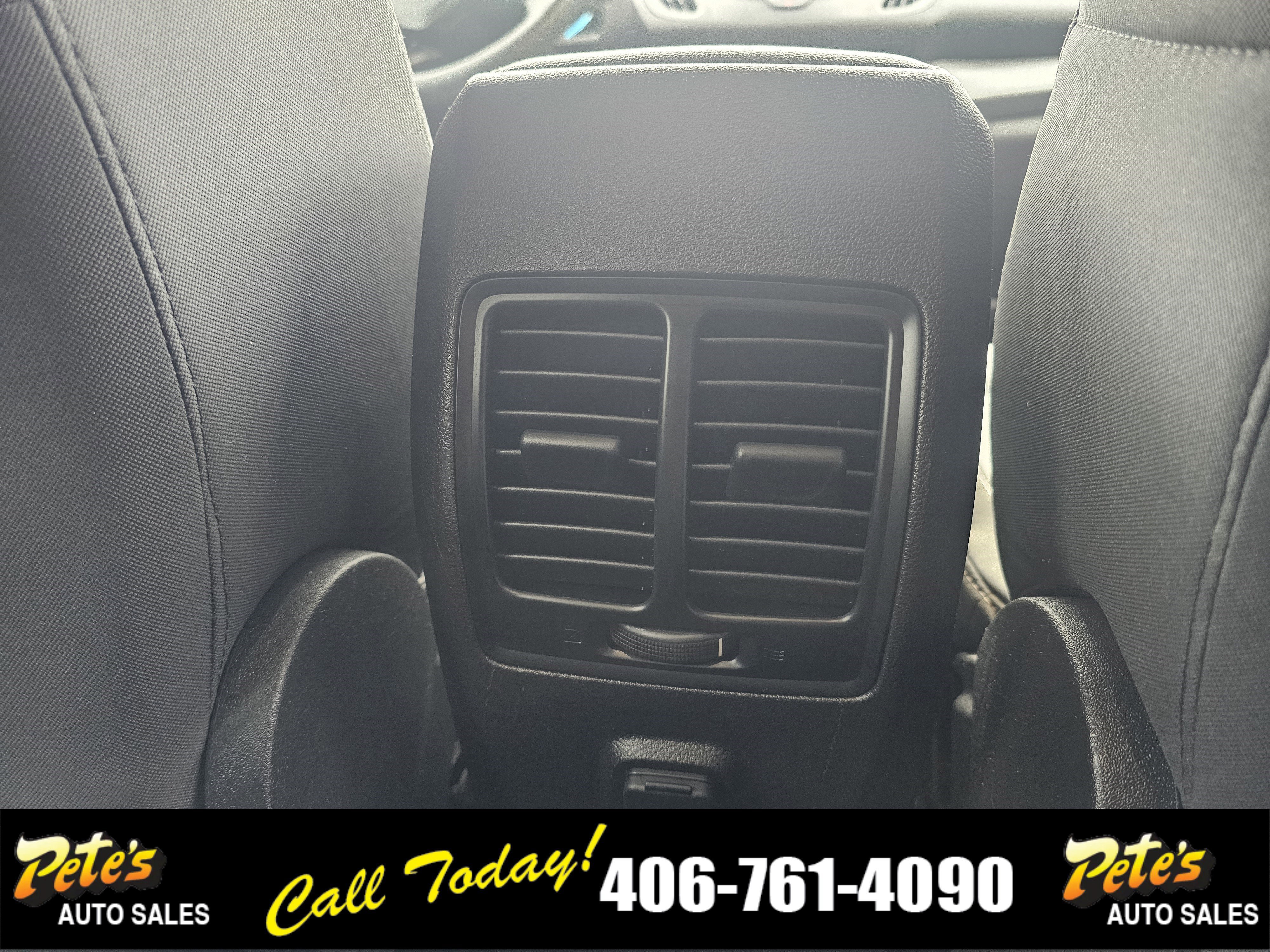 Used 2017 Ford Escape SE AWD/4WD image 16