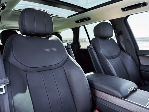 Used 2024 Land Rover Range Rover SE AWD/4WD image 39