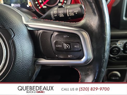 Used 2018 Jeep Wrangler Unlimited Rubicon AWD/4WD image 15