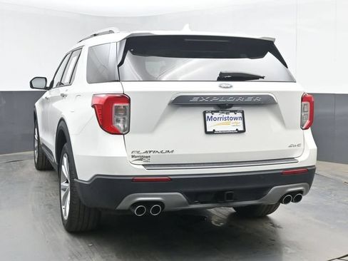 Used 2022 Ford Explorer Platinum w/ Equipment Group 601A AWD/4WD image 12