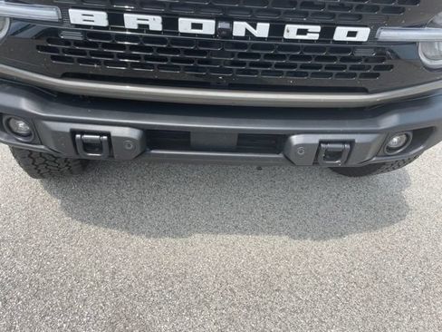 Used 2025 Ford Bronco Badlands AWD/4WD image 4
