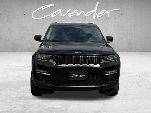 Used 2023 Jeep Grand Cherokee Limited w/ Luxury Tech Group II image 18