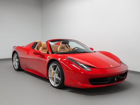 Certified 2012 Ferrari 458 Spider RWD image 16