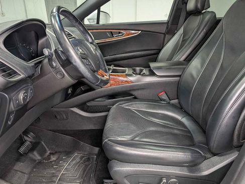 Used 2017 Lincoln MKX Reserve AWD/4WD image 4