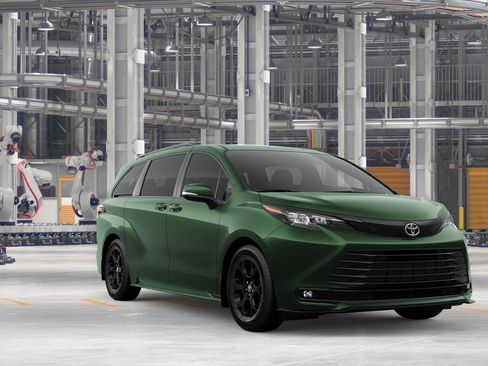 New 2026 Toyota Sienna XLE Woodland Edition image 17