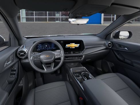 New 2027 Chevrolet Equinox LT w/ Convenience Package II FWD image 15