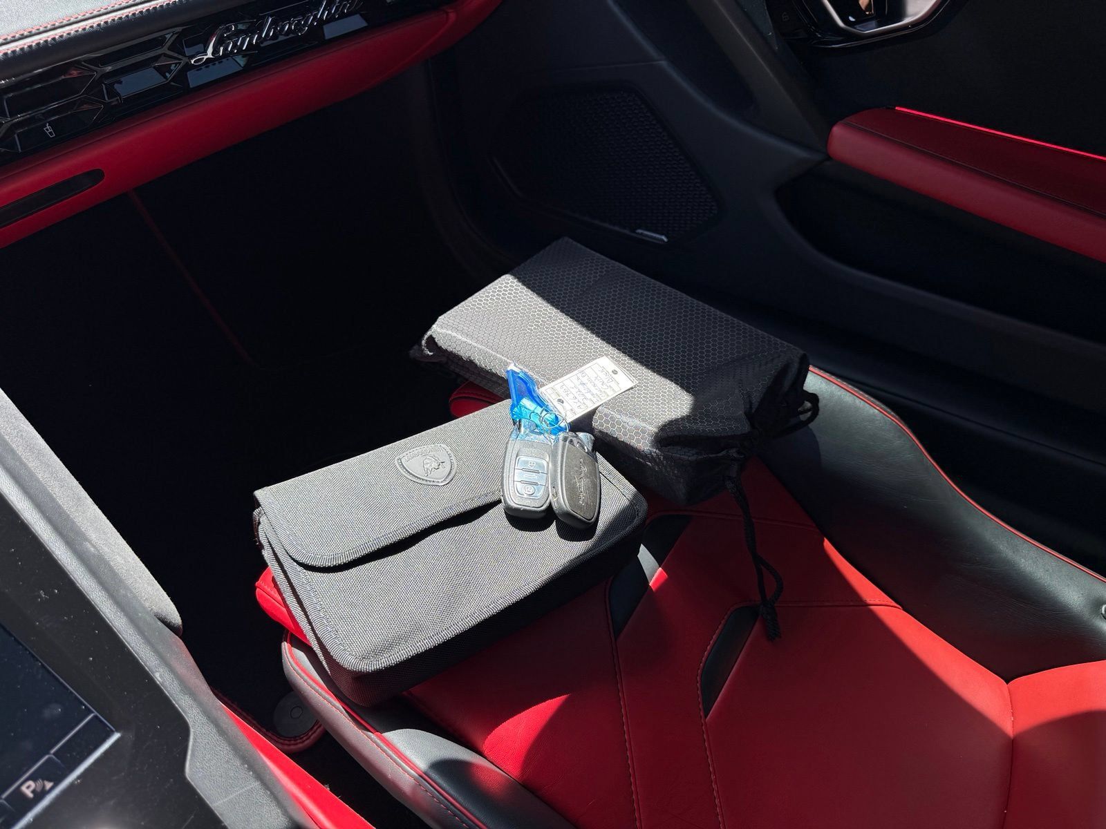 Used 2021 Lamborghini Huracan EVO RWD image 44