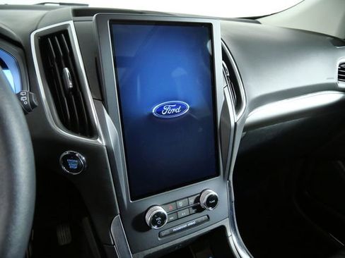 Certified 2023 Ford Edge Titanium w/ Class II Trailer Tow Package AWD/4WD image 19
