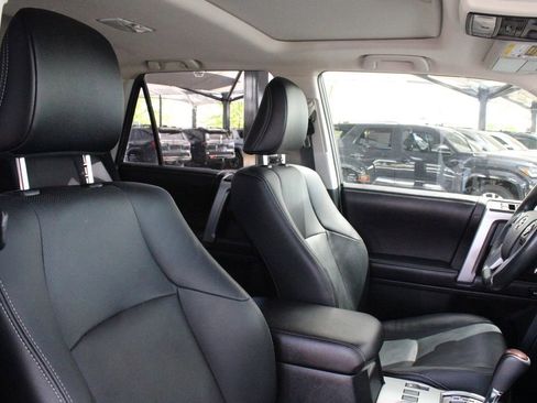 Used 2017 Toyota 4Runner Limited AWD/4WD image 44