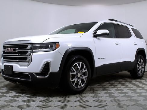 Used 2020 GMC Acadia SLT image 2
