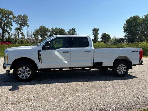 Certified 2024 Ford F250 XLT AWD/4WD image 5