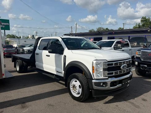 Used 2024 Ford F550 4x4 Crew Cab Super Duty w/ XLT Value Package image 5